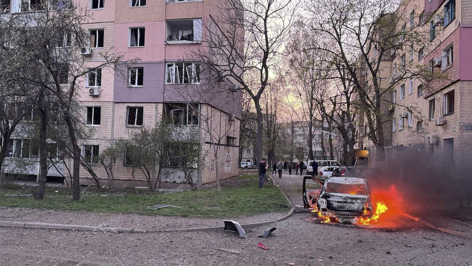 Russian Drone Strike Kills 16 in Zelensky's Hometown Kryvyi Rih