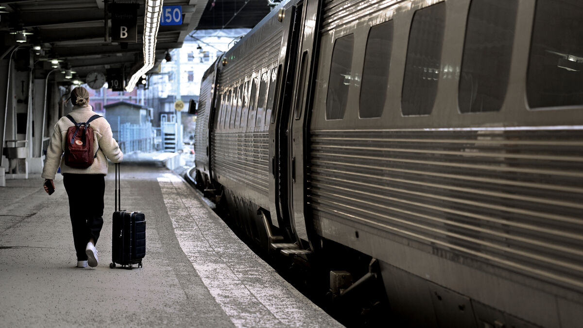 SJ sees rush for train tickets ahead of summer