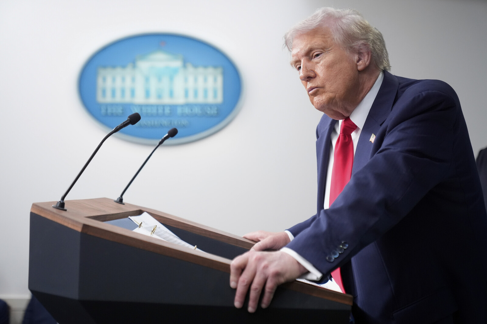Trump to Discuss Russia-Ukraine Land Exchange at Alaska Meeting