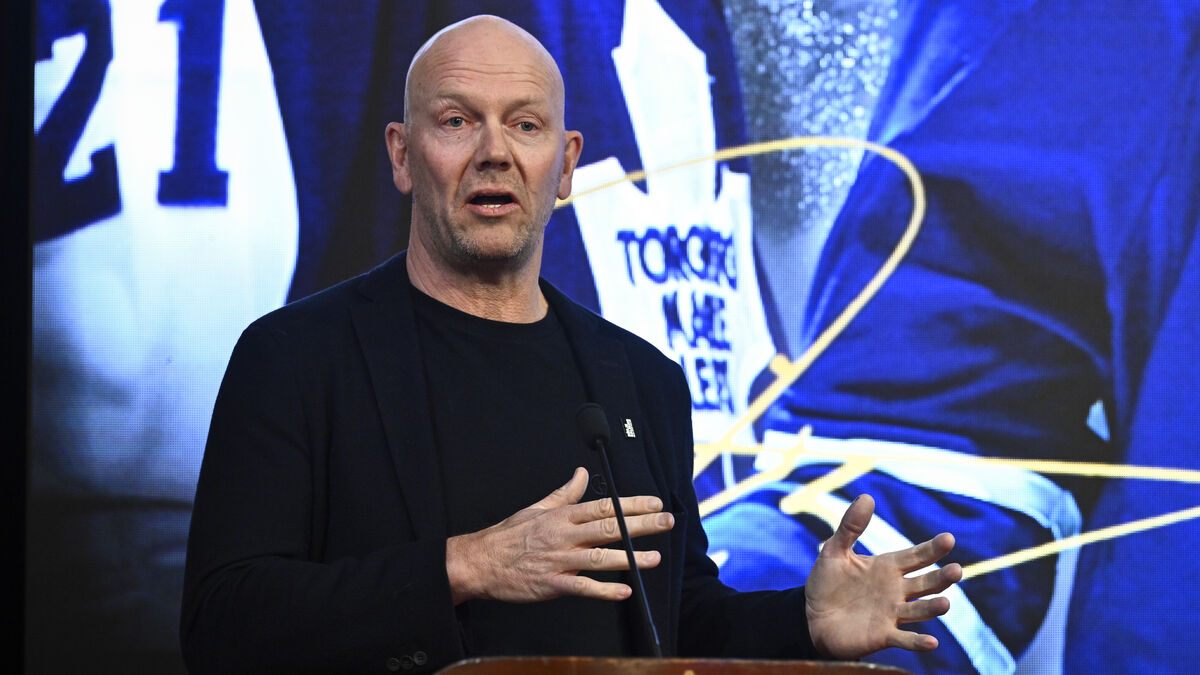 Mats Sundin back with Toronto Maple Leafs as senior adviser to GM John Chayka