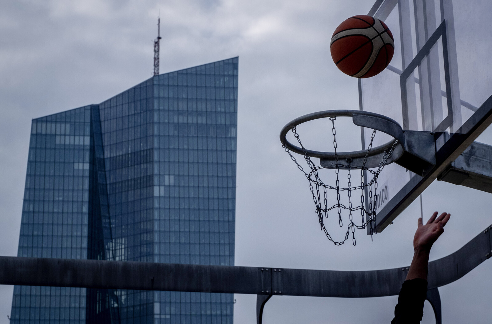 ECB Chief: Interest Rate Cuts