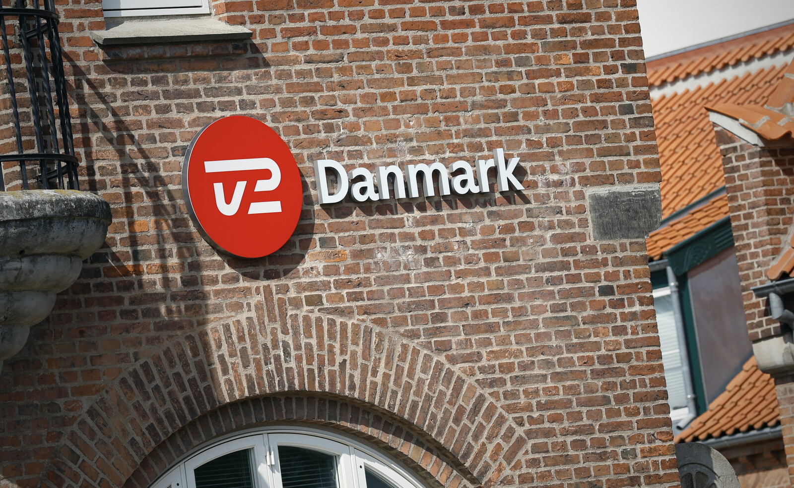 Man Detained After Bomb Threat