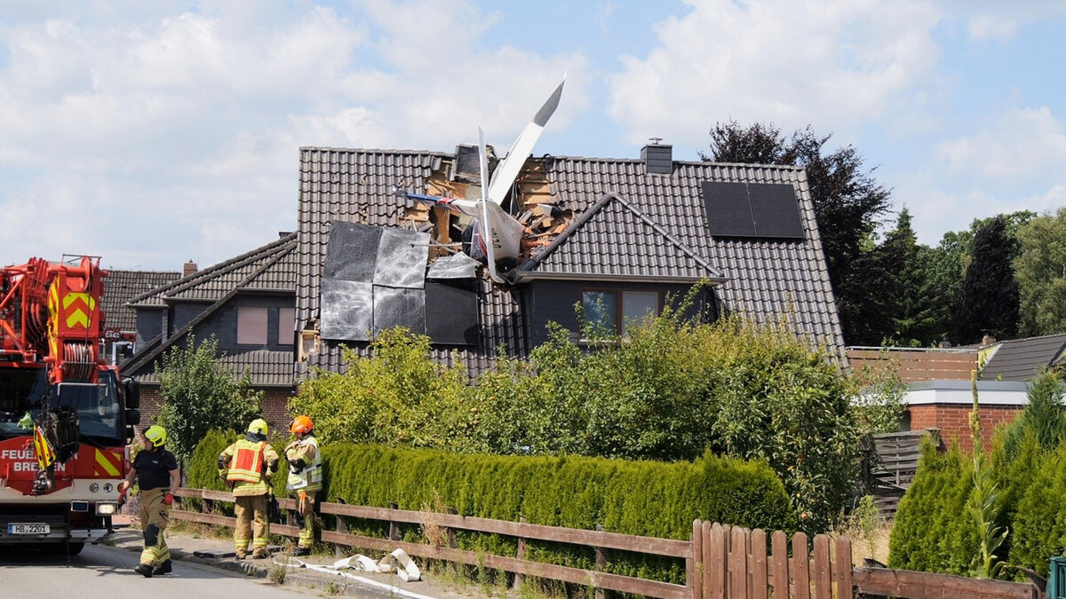 Two dead after small plane