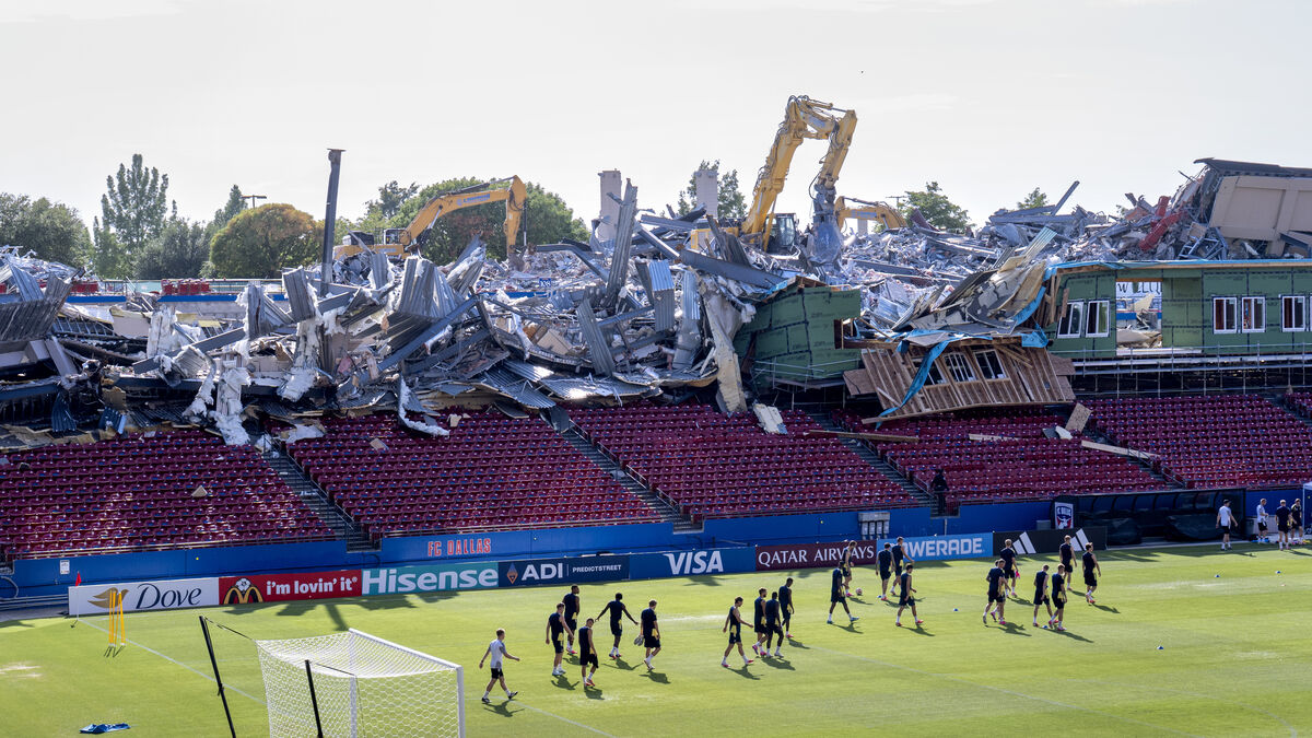Press stand falls onto pitch at Swedish World Cup base after detonation