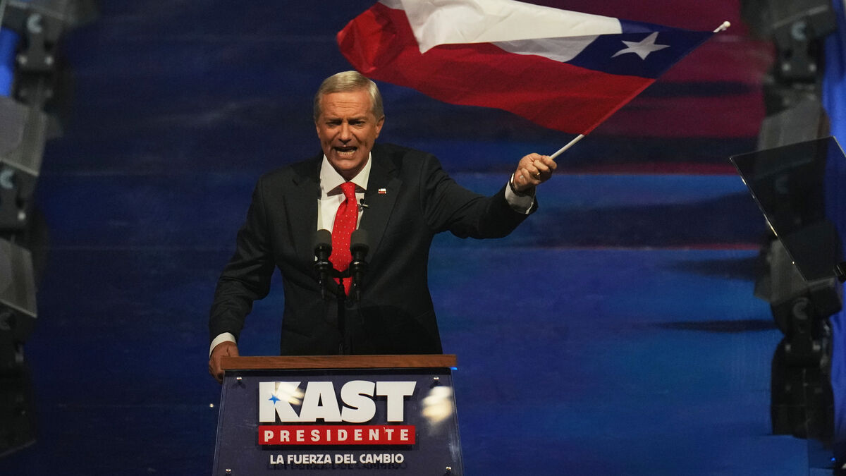 Communist vs. Pinochet friend in Chile's presidential election