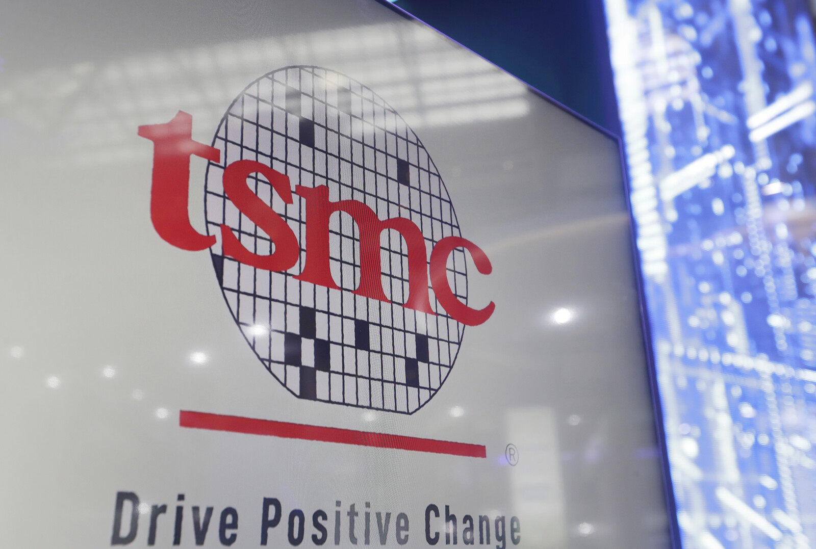 TSMC Reports 42 Percent Sales Surge in Q1, Exceeding Expectations