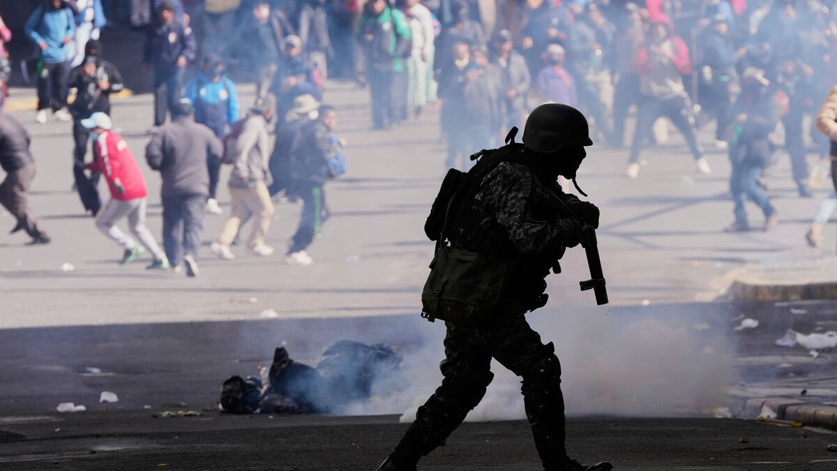 The Ministry of Foreign Affairs advises against non-essential travel to La Paz region in Bolivia