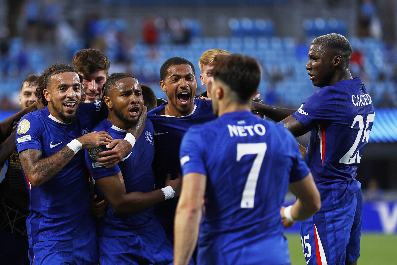 Chelsea Advances to Quarterfinals After Weather-Delayed Victory