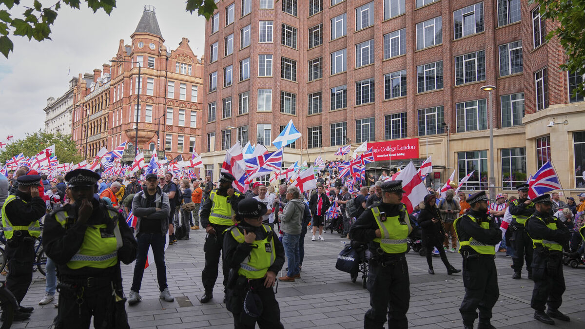 4,000 police officers deployed in