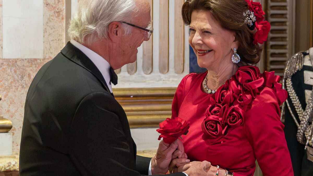 How to make the journey from clicking to the golden wedding