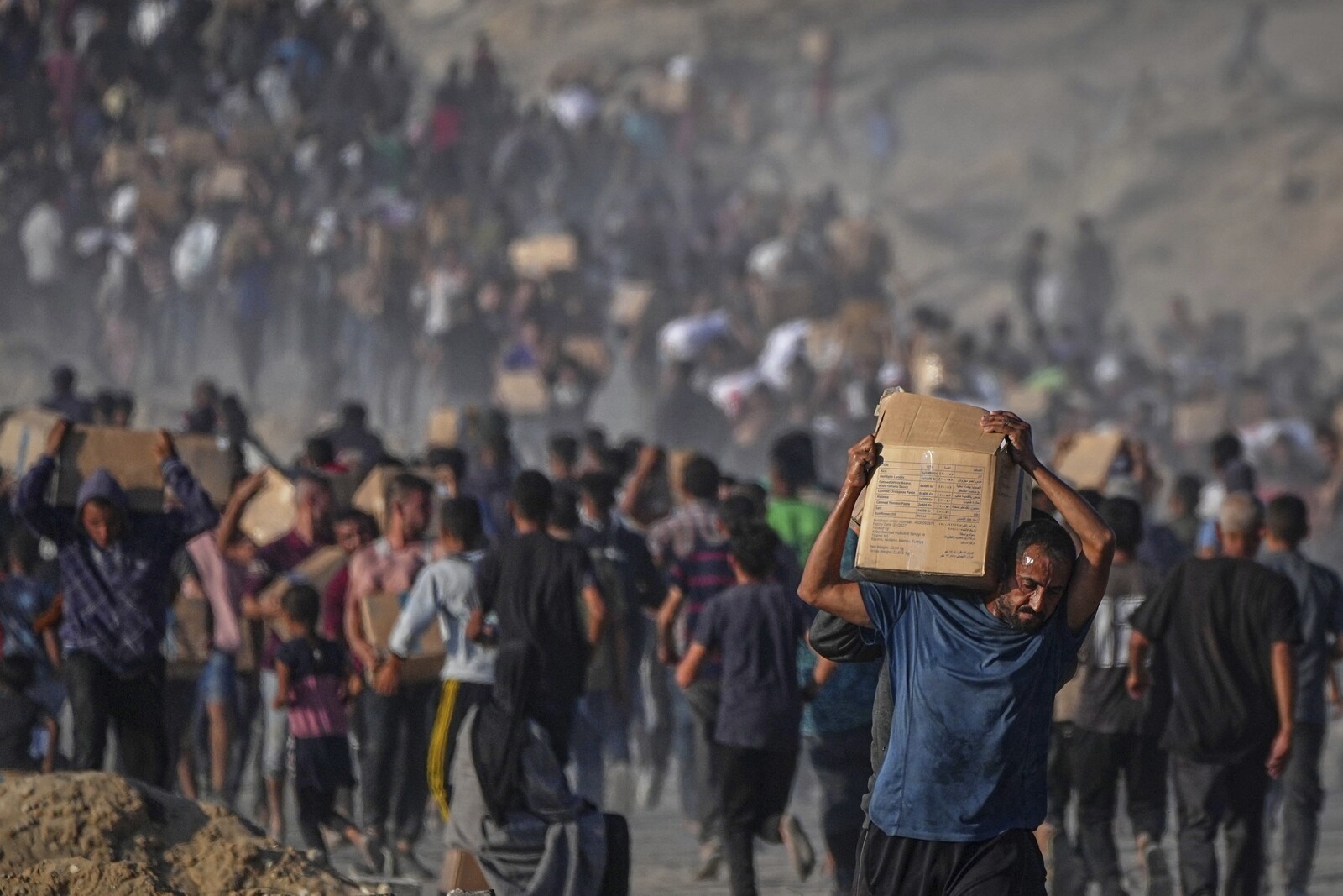 Eight Killed Near Gaza Emergency Aid Distribution Points