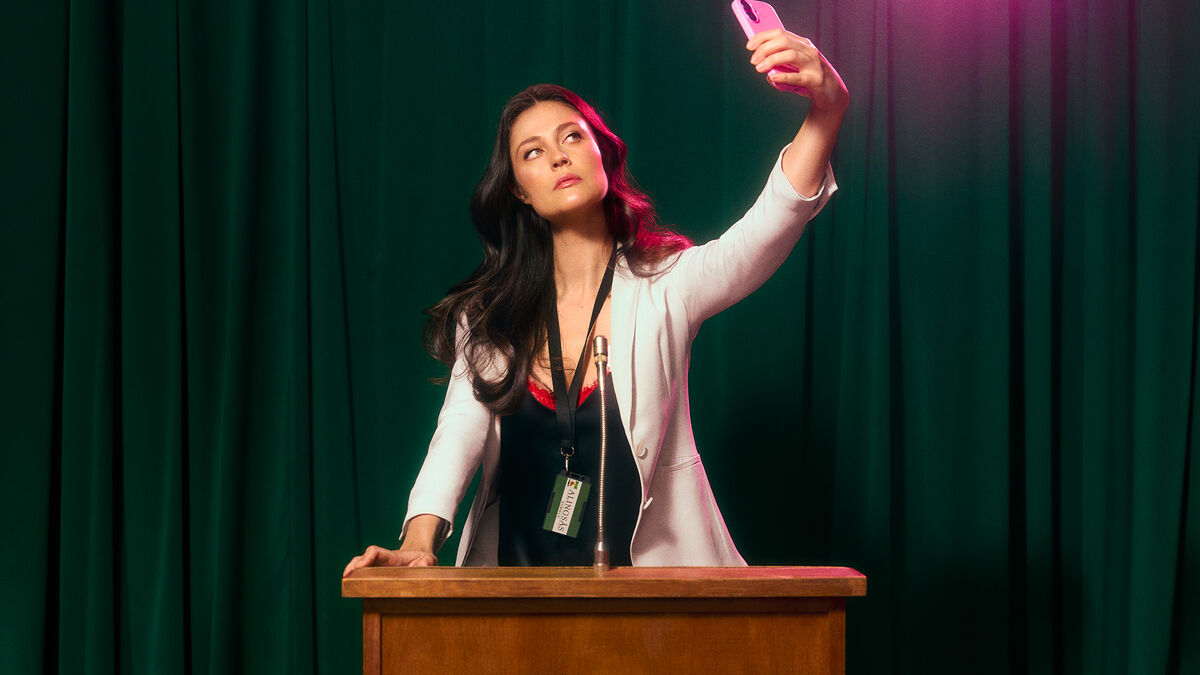 Fall theater lineups turn to politics, asylum and war themes