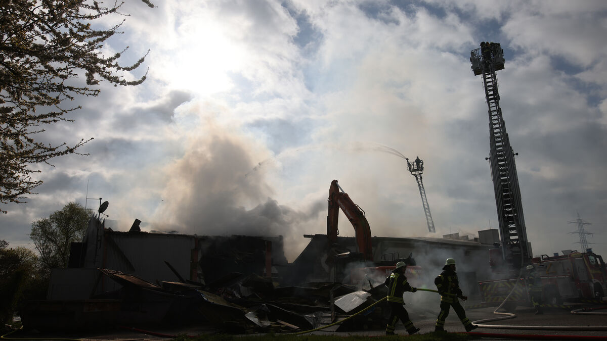 Massive fire at nightclub in
