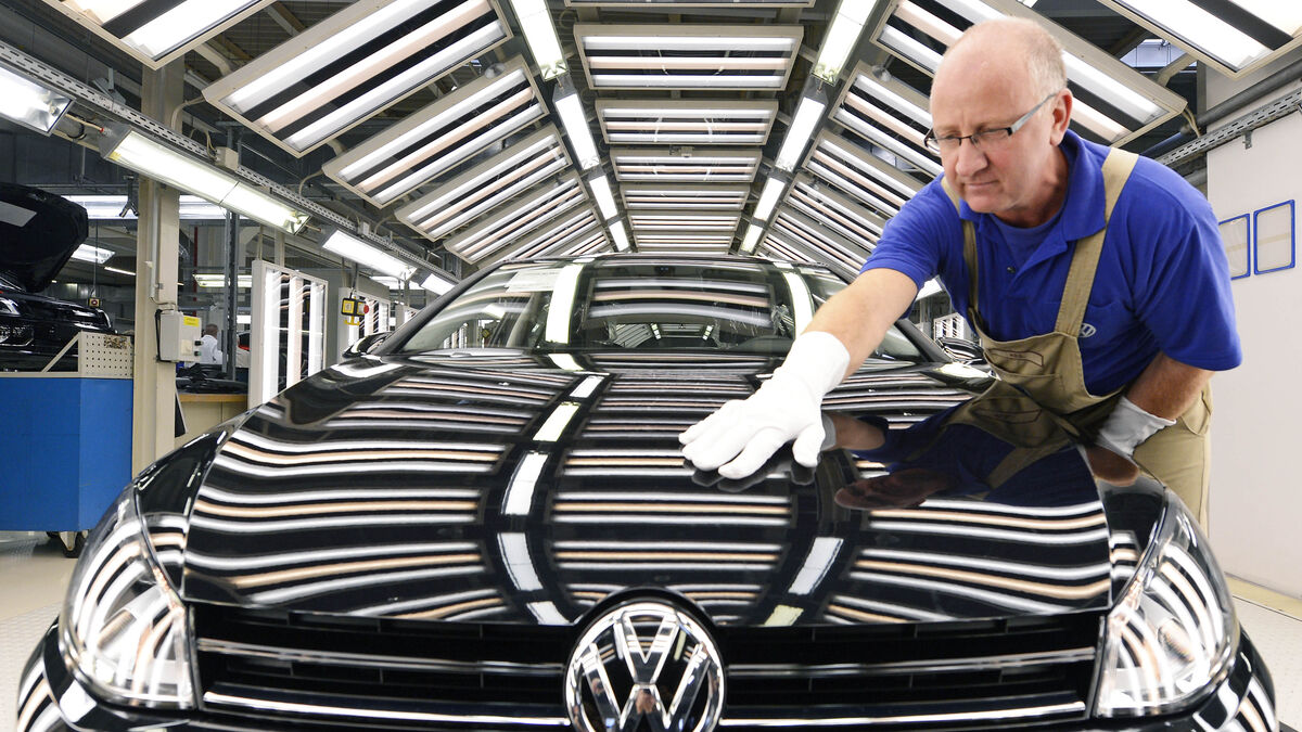 European Car Sales Rise 10
