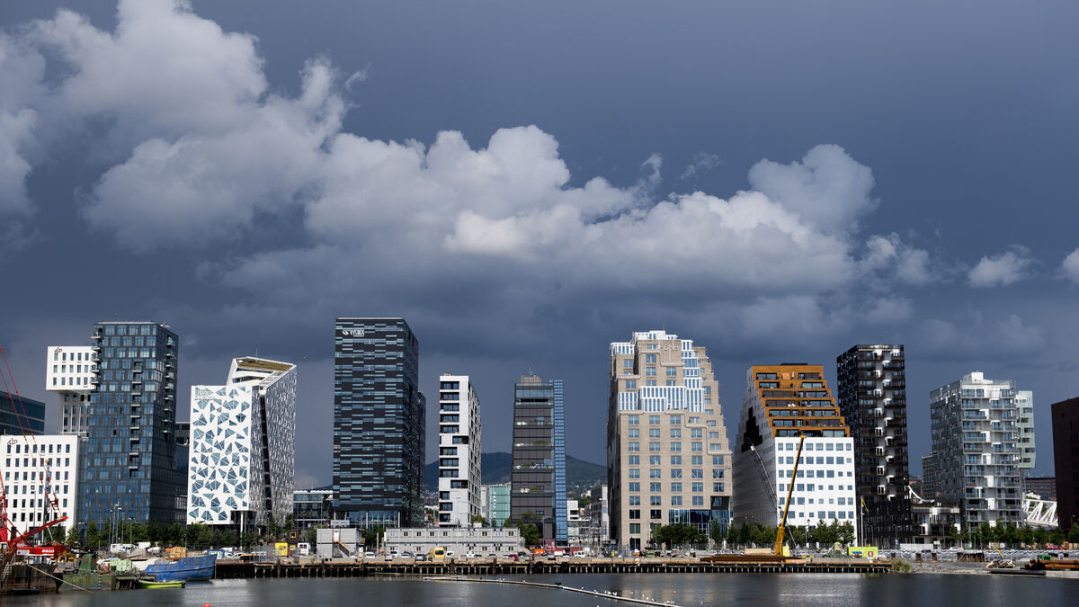 Norwegian growth picks up to 0.3% as oil investments rise