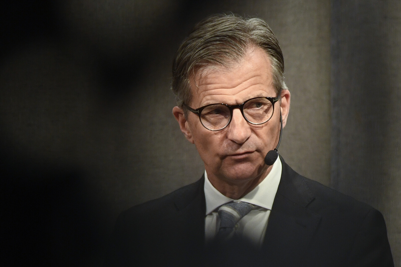 Swedish Central Bank Warns of Financial Risks from Shaky US Dollar