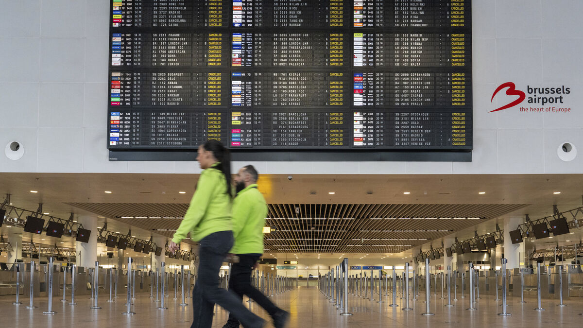 Brussels Airport Cancels All Departures