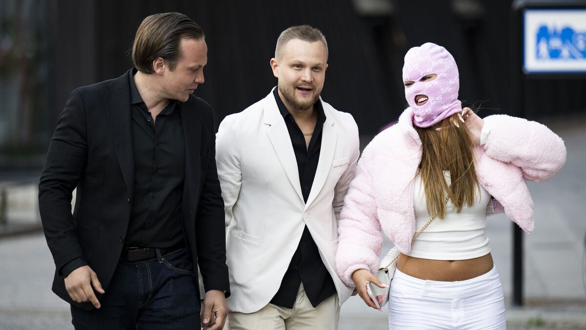 Miss Snusk drops Växjö festival gig after Jimmie Åkesson appearance, replaced by Raggarligan