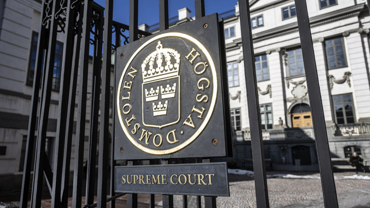 Supreme Court rules man guilty of attempted murder should not be deported