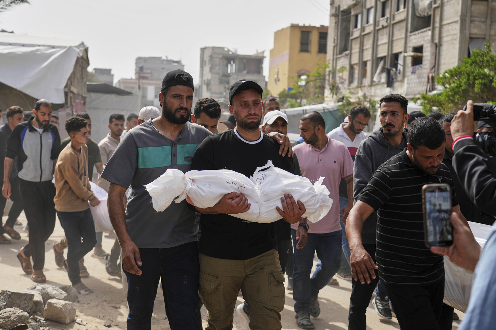 Israel Begins Major Ground Offensive