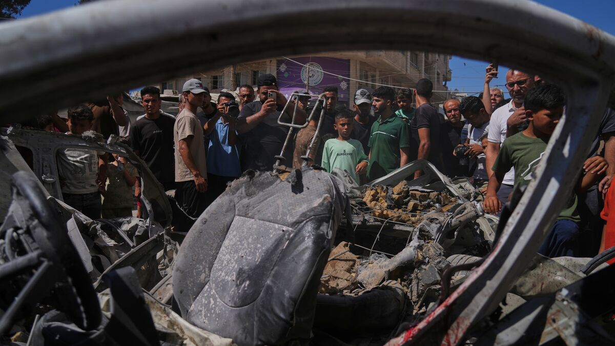 Five killed in Israeli attacks
