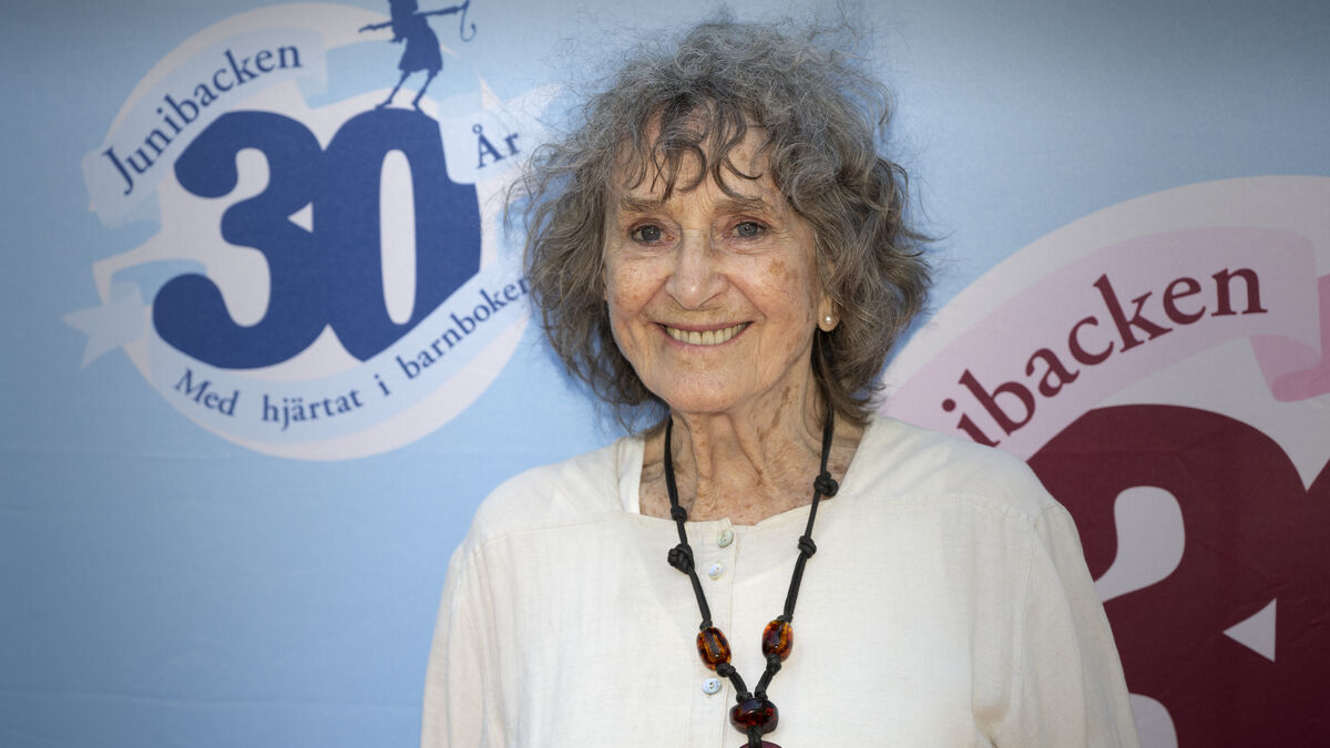 Siw Malmkvist, Ewa Roos and Electric Banana Band join Allsång på Skansen tonight