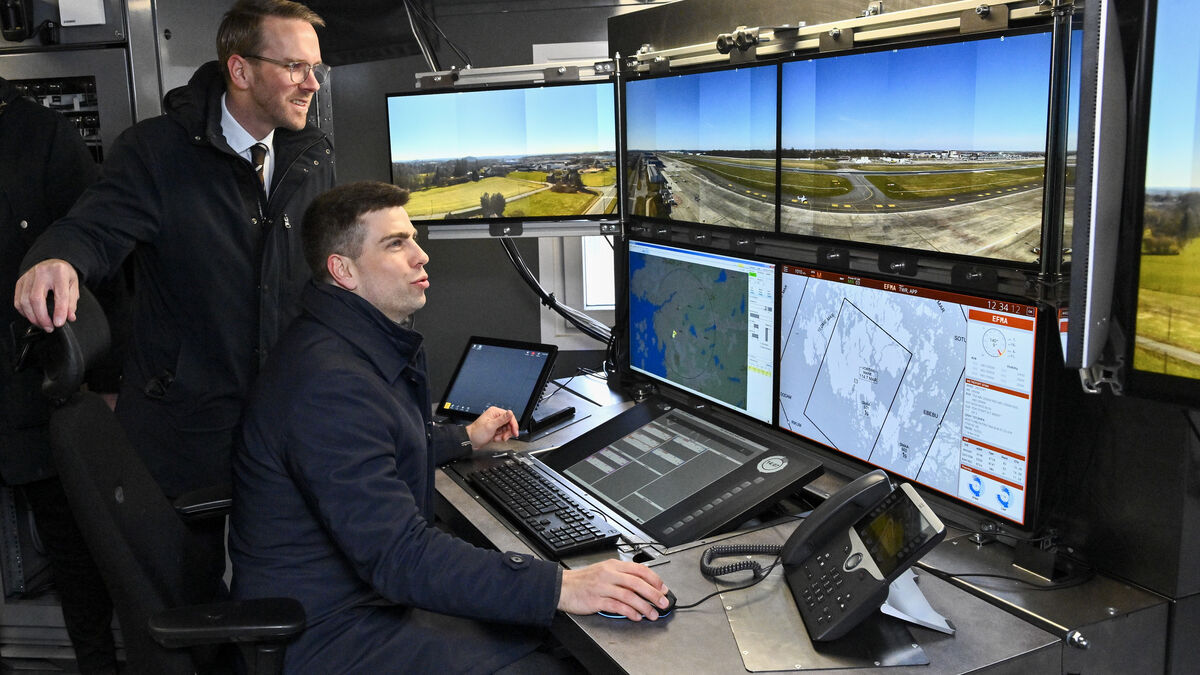 Sweden donates mobile air traffic control tower to Ukraine