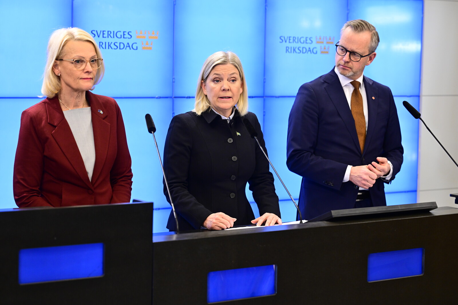 The Opposition Opens Up to EU Loans for Defense