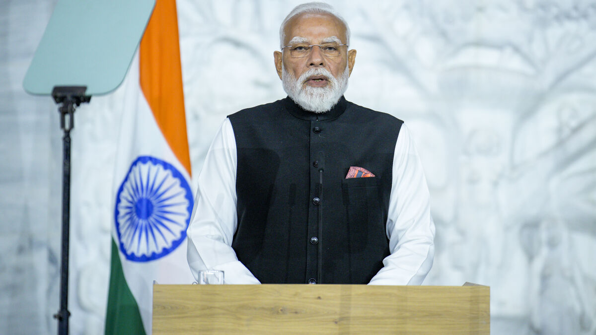India abolishes tax on foreign lenders