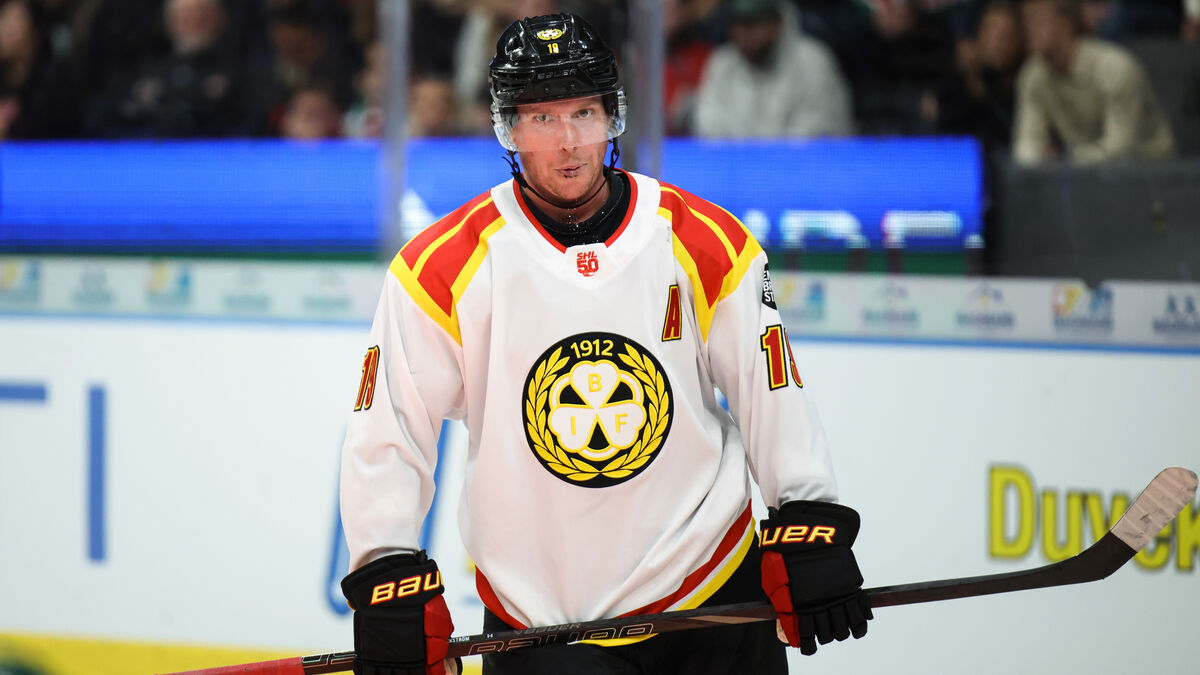 Nicklas Bäckström Scores First SHL Goal in 18 Years