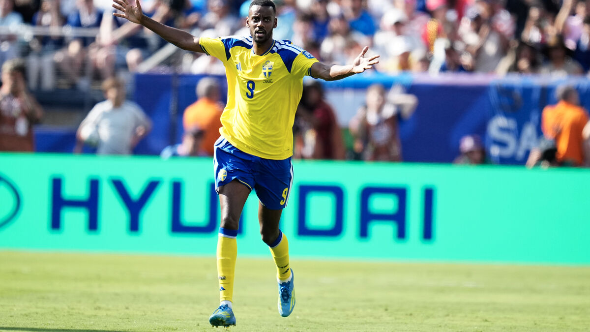 TV4 apologizes after sound cut out during Sweden-France World Cup match