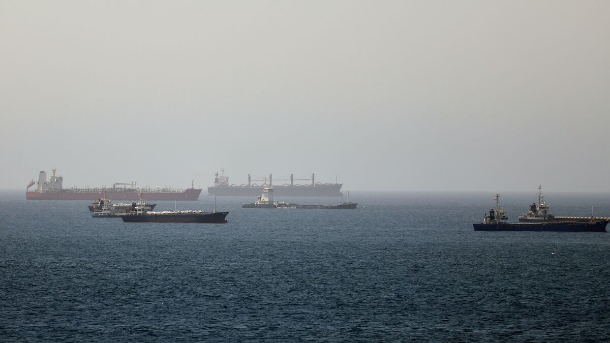 The price of oil shipping