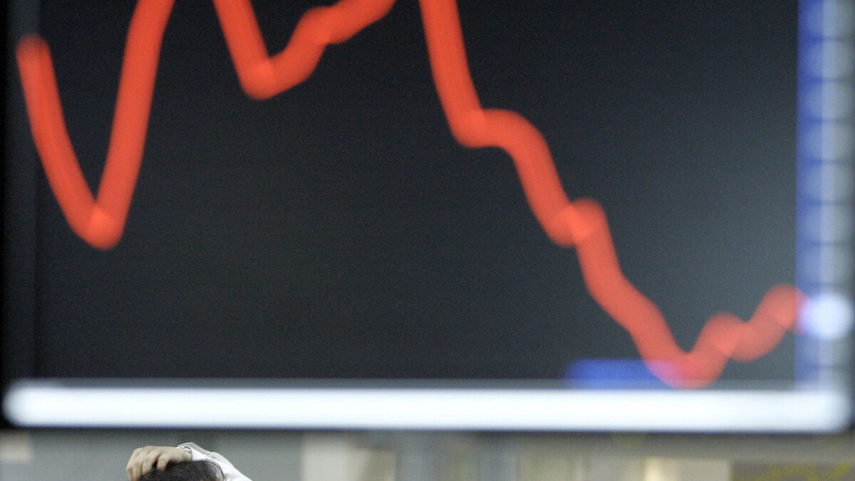 STMicroelectronics shares fall 15% after weaker-than-expected revenue forecast