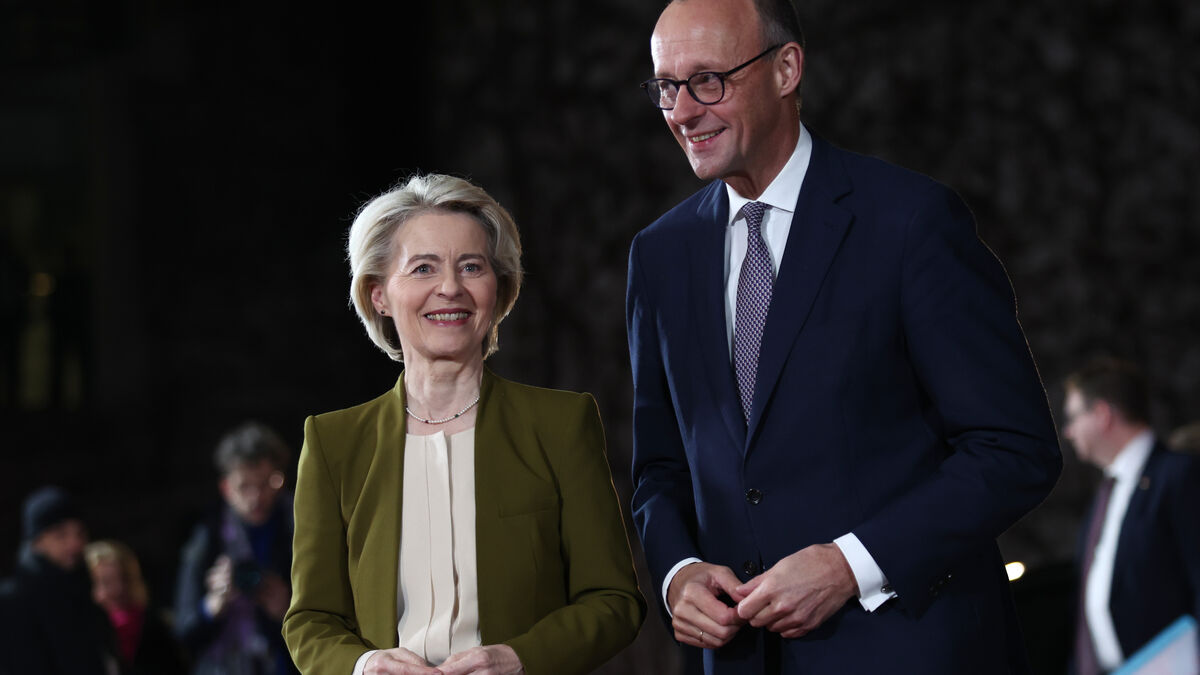 EU base: Decisive days for