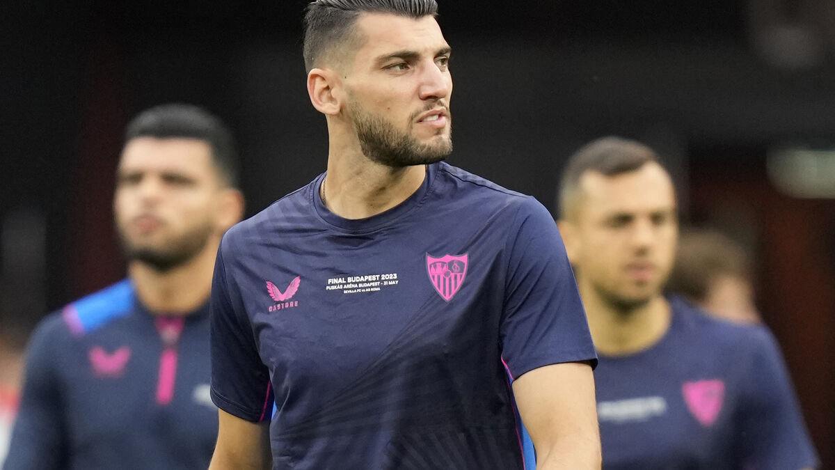 La Liga player Rafa Mir