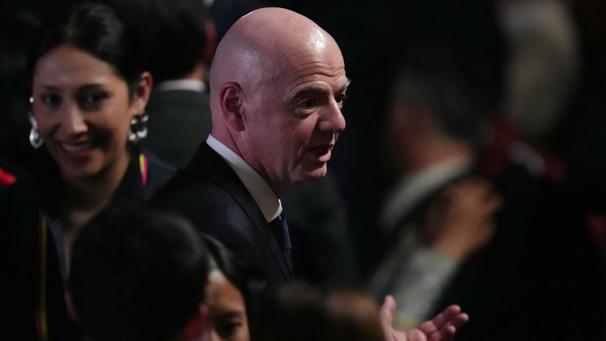 FIFA defends Infantino amid reports of wrongdoing and Uefa payment claims