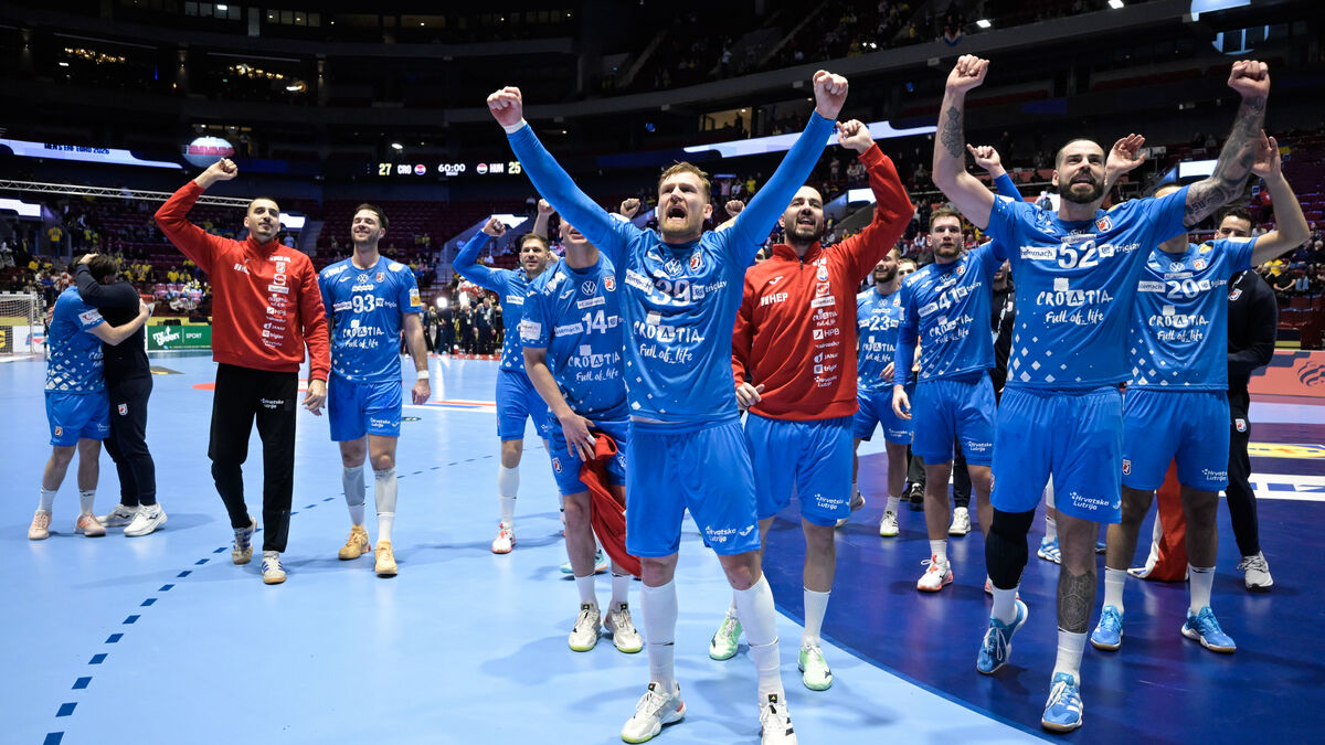 Nationalist artist Marko Perković welcomes Croatia handball team, faces criticism