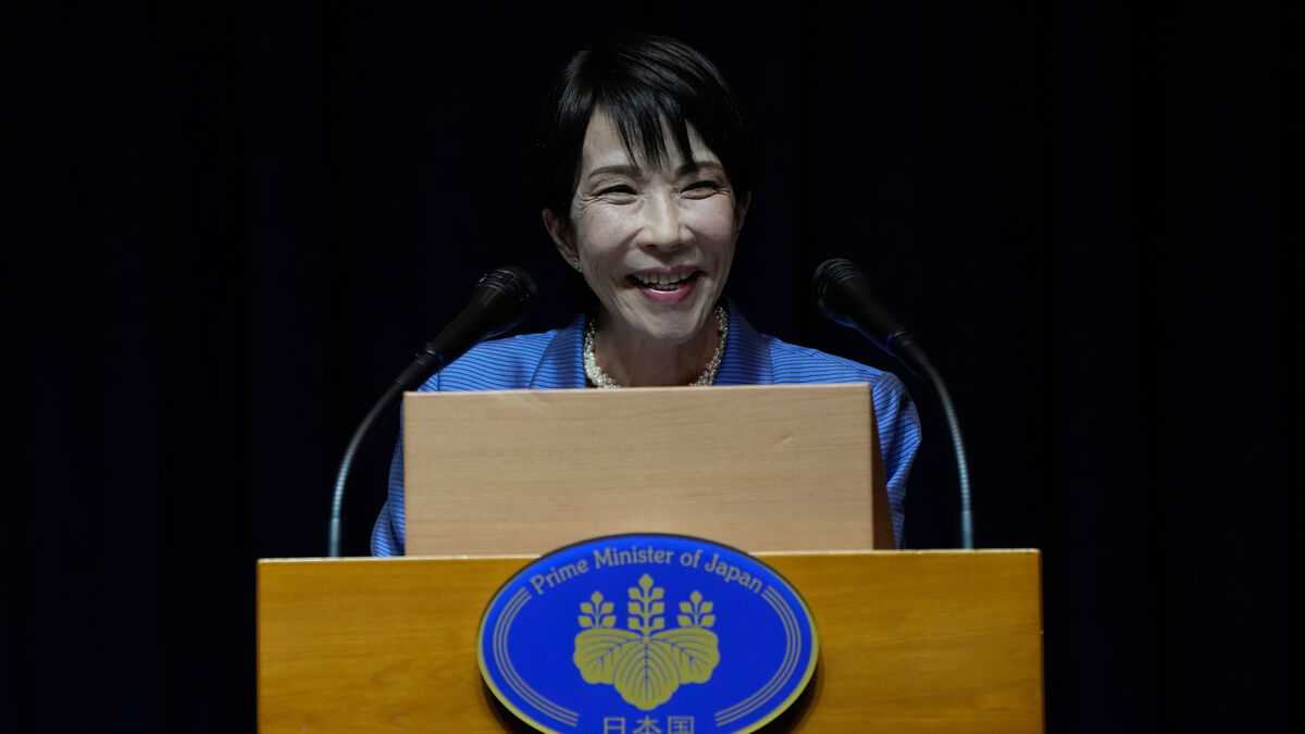 Japan approves gigantic stimulus package