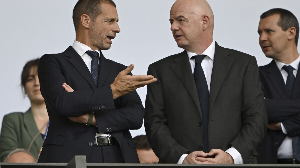 Sources: Infantino opponents plan FIFA boycott and rival tournaments if he refuses to resign