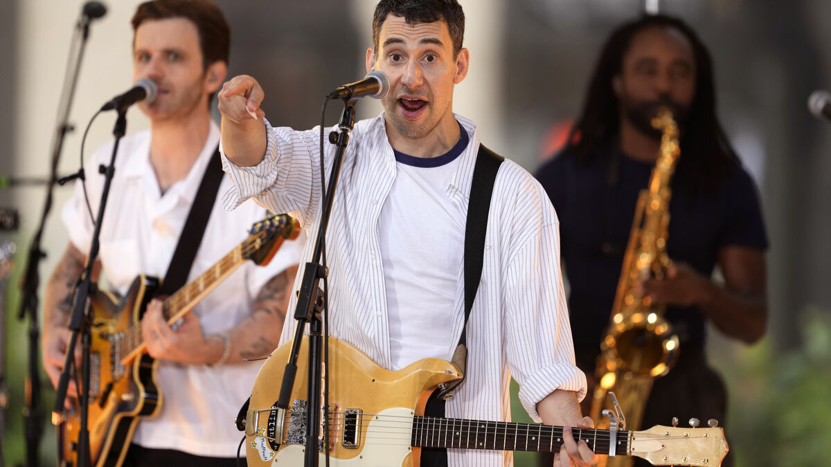 Bleachers is coming to Sweden for the first time, playing Annexet in Stockholm on November 13