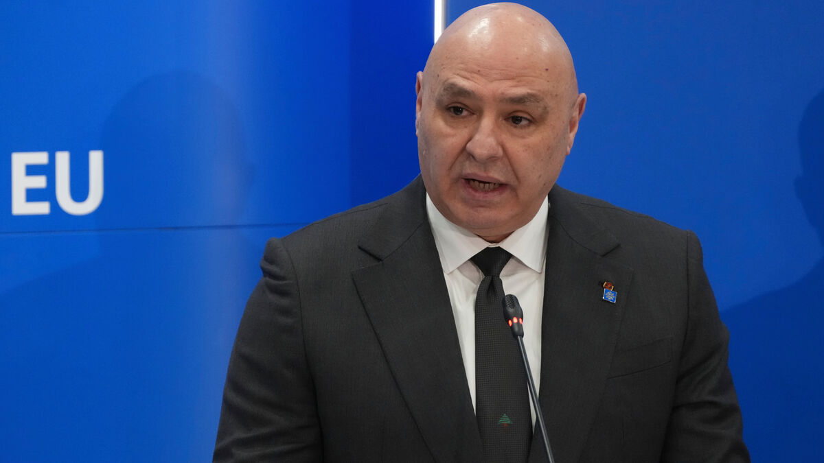 Lebanon vows not to cede