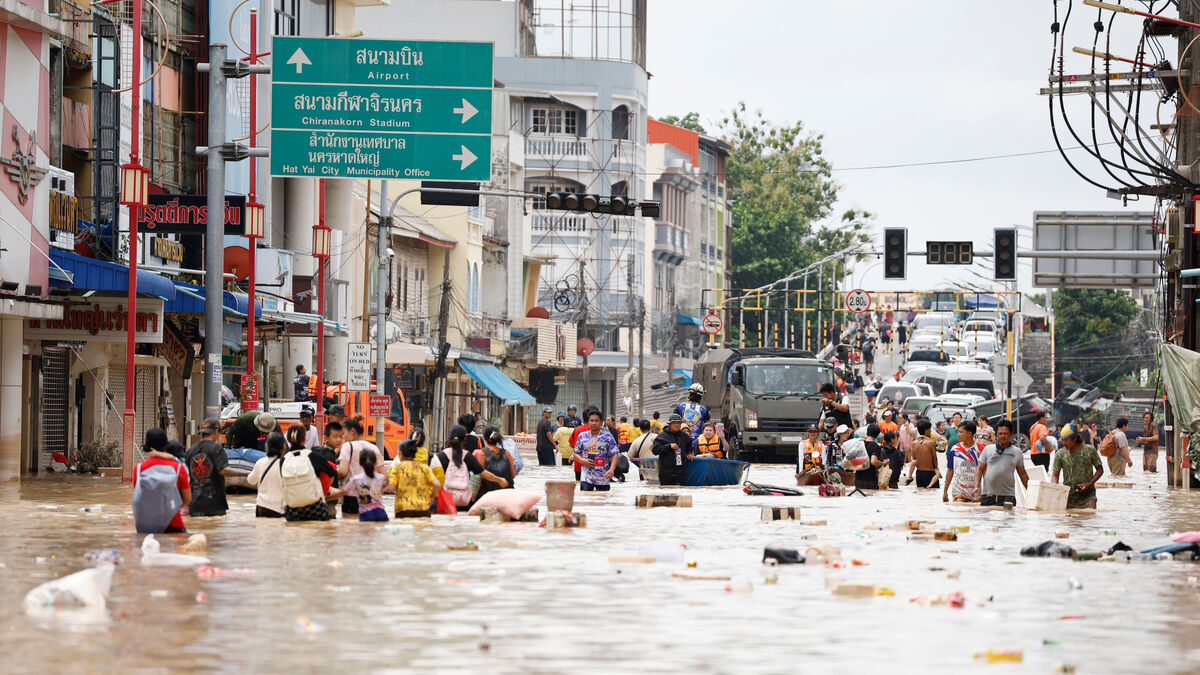 Over 80 dead after floods