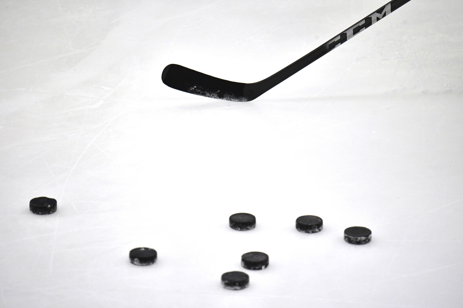 Lost in the World Junior Championship semifinal – faces the Czech Republic for bronze