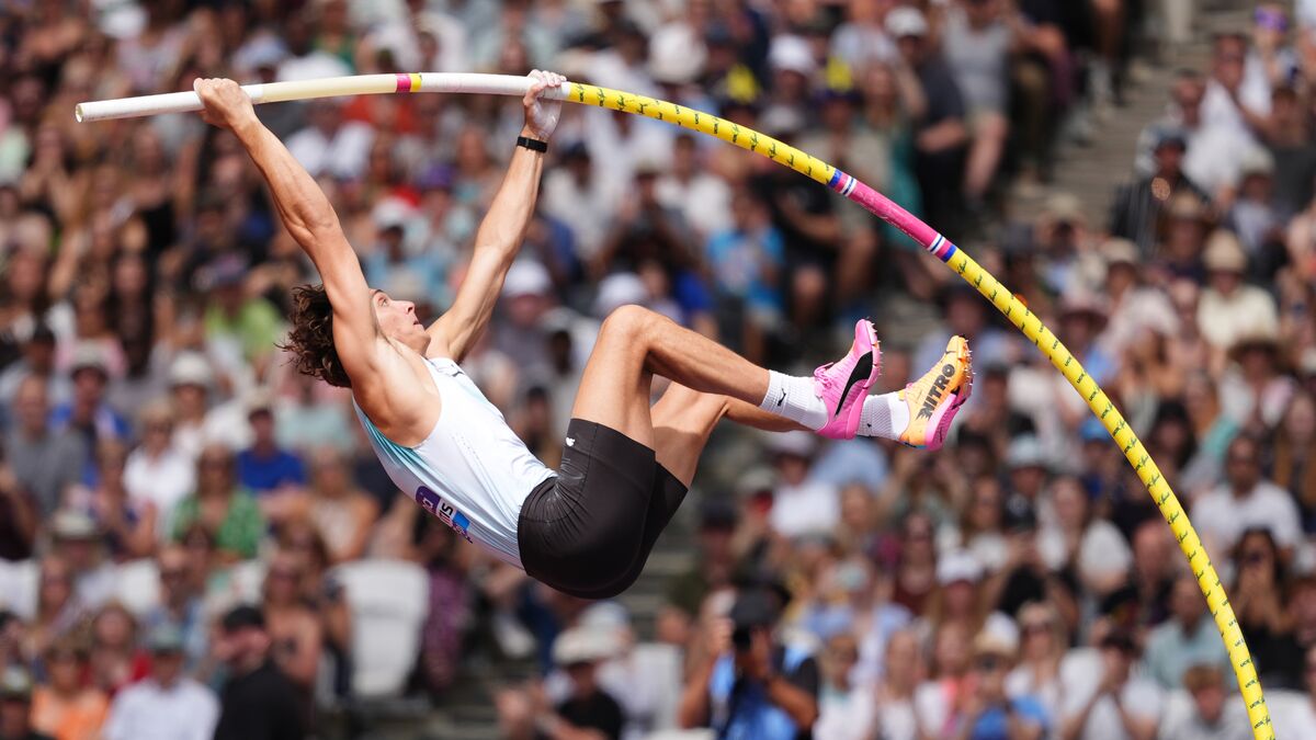 Duplantis withdraws from Diamond League meet in London after thigh issue: Not a good feeling