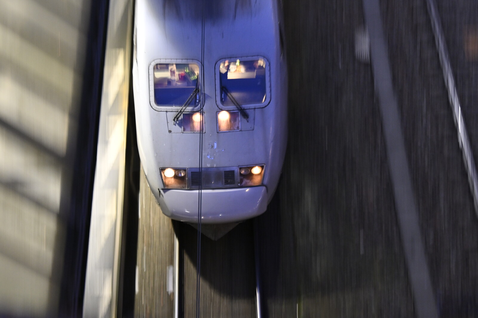 High-Speed Train Outpaces Air Travel