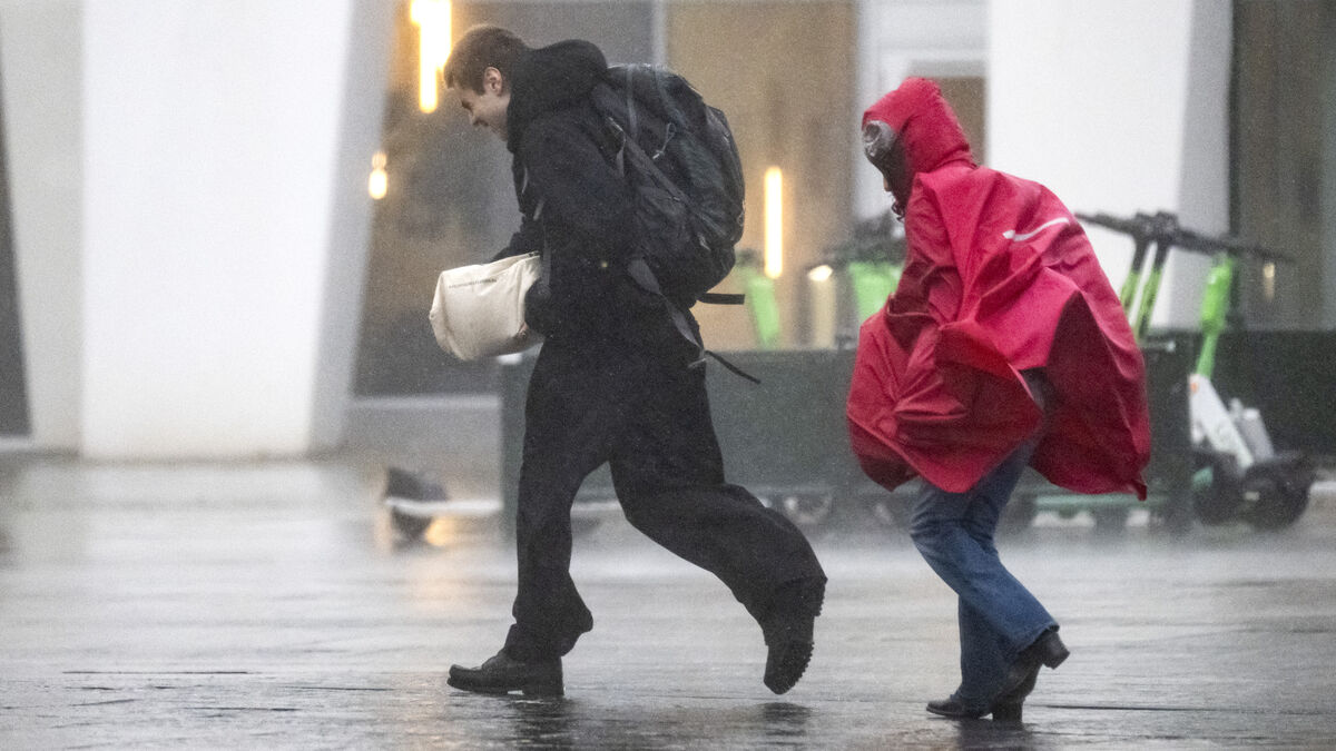Storm Dave moves in -