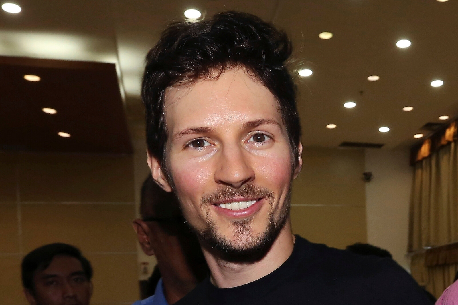 Billionaire pays for IVF –