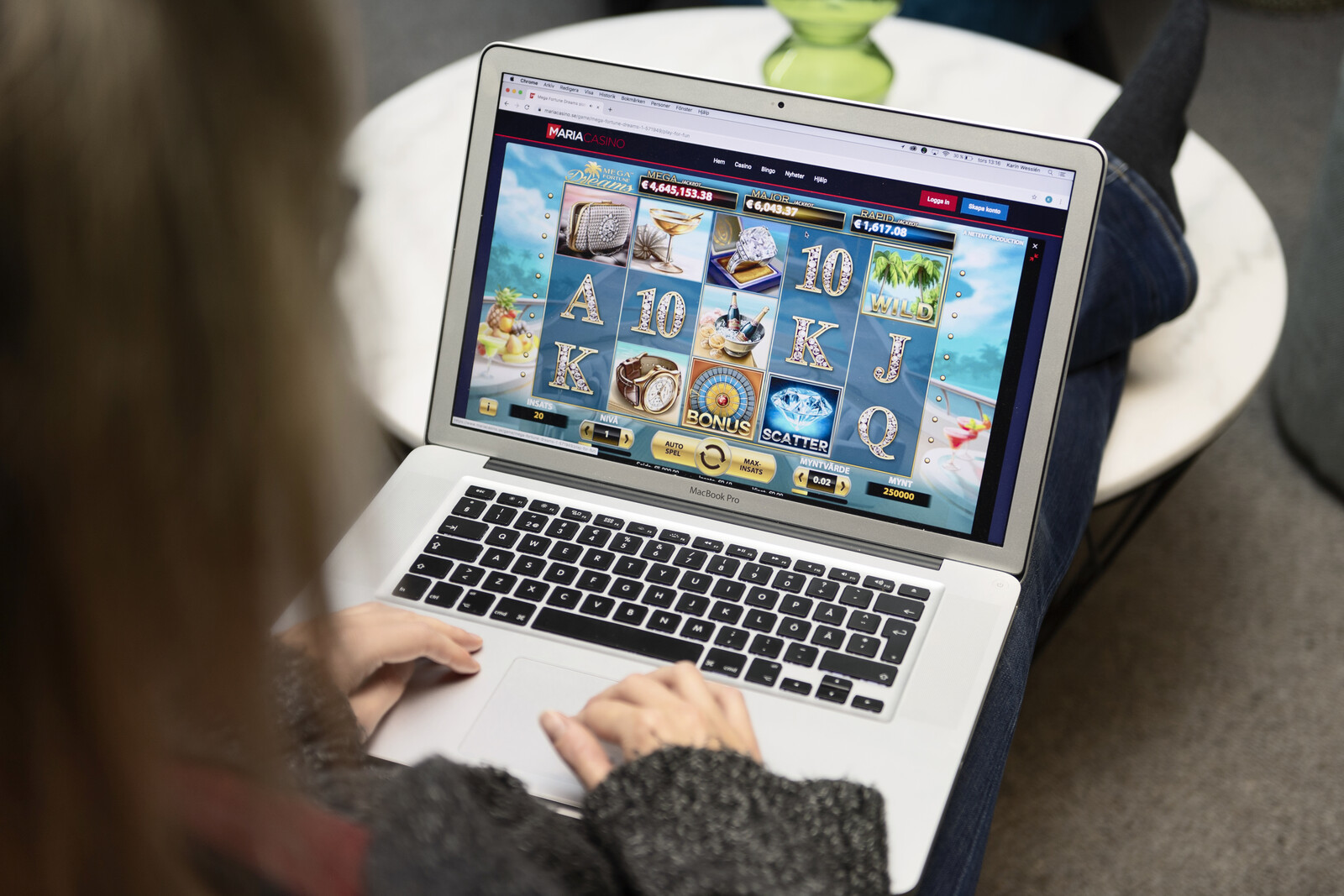 Criticism: Poor control of the gaming market