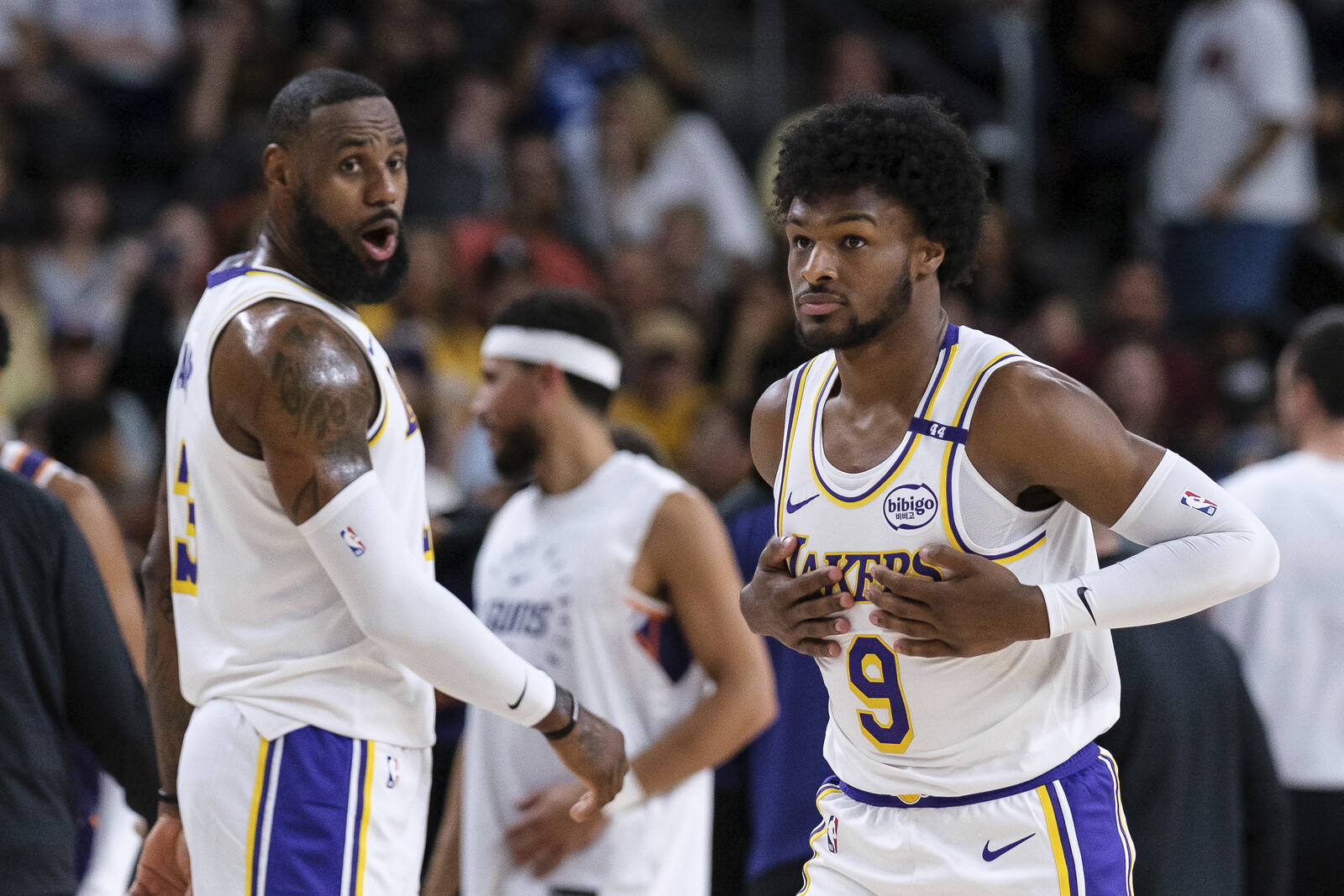 LeBron James played with his son: "Cool for both of us"