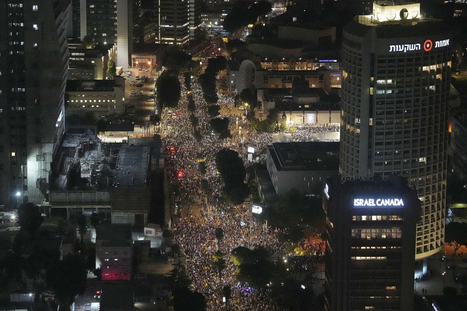 Massive Protests in Tel Aviv Demand Israeli Government Action